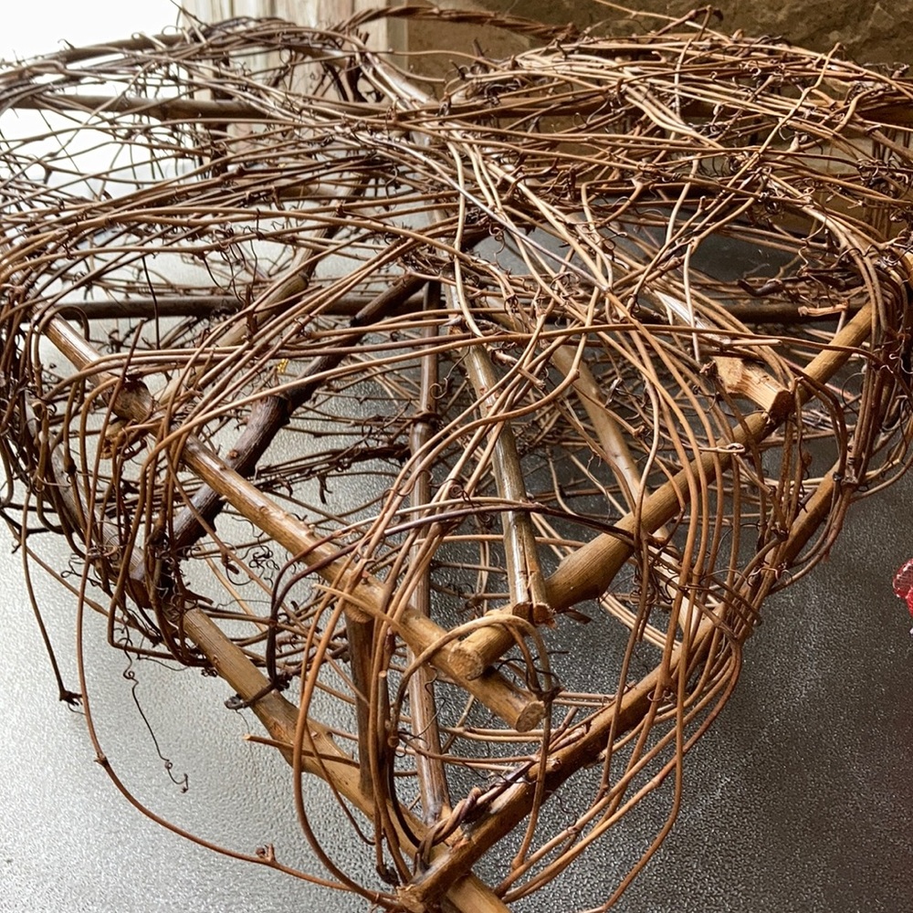 grapevine hearts decor♥️,